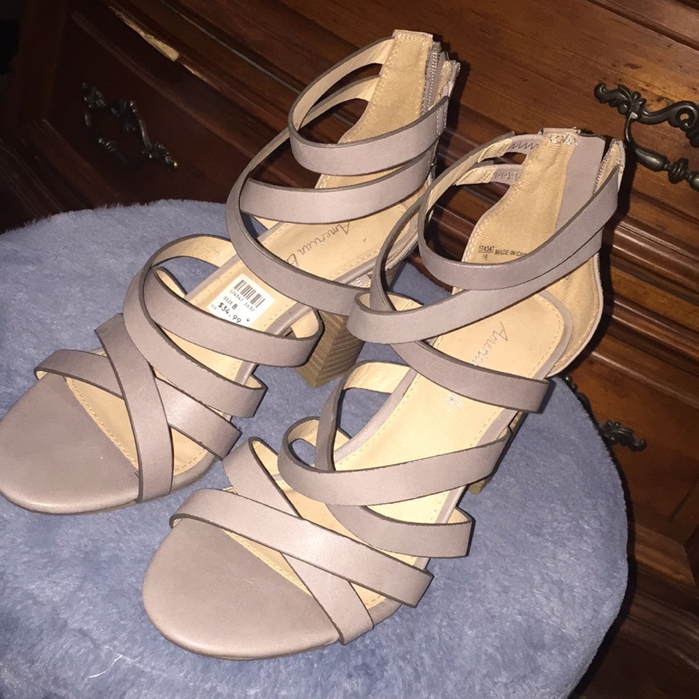 Super cute and comfortable night heels